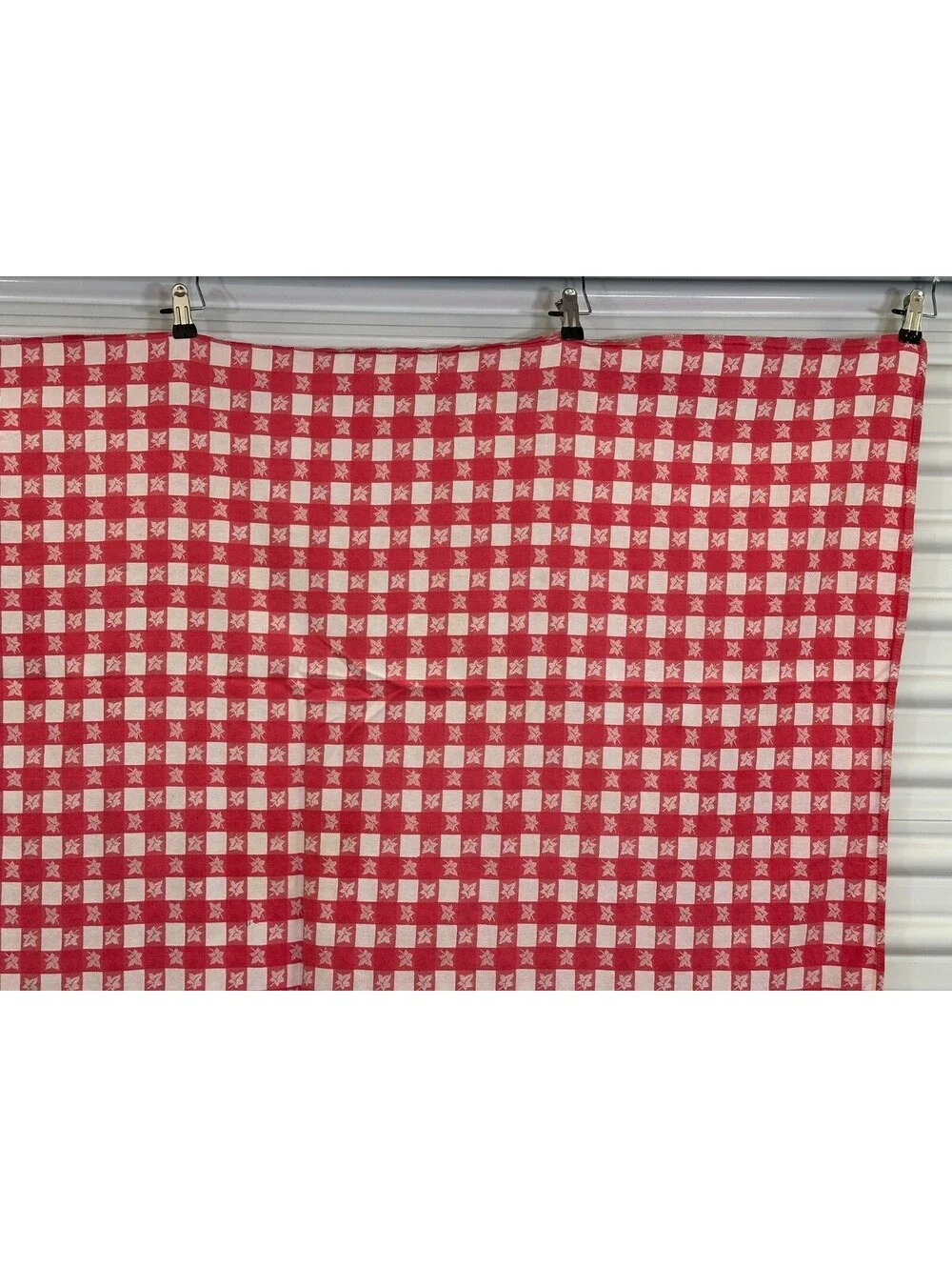 4 Vintage Commercial Use Tablecloths Red White Flower Leaves